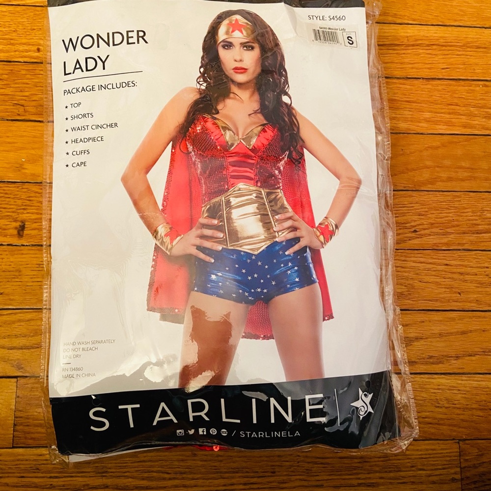 Starlike Wonder Lady Costume Size Small